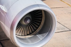 L'ingegneria aerospaziale è un corso che, sin dalle sue origini, affascina molti studenti, e che include una serie interessanti di sottodiscipline quali l'aerodinamica. Nella foto il rotore di un aereo.